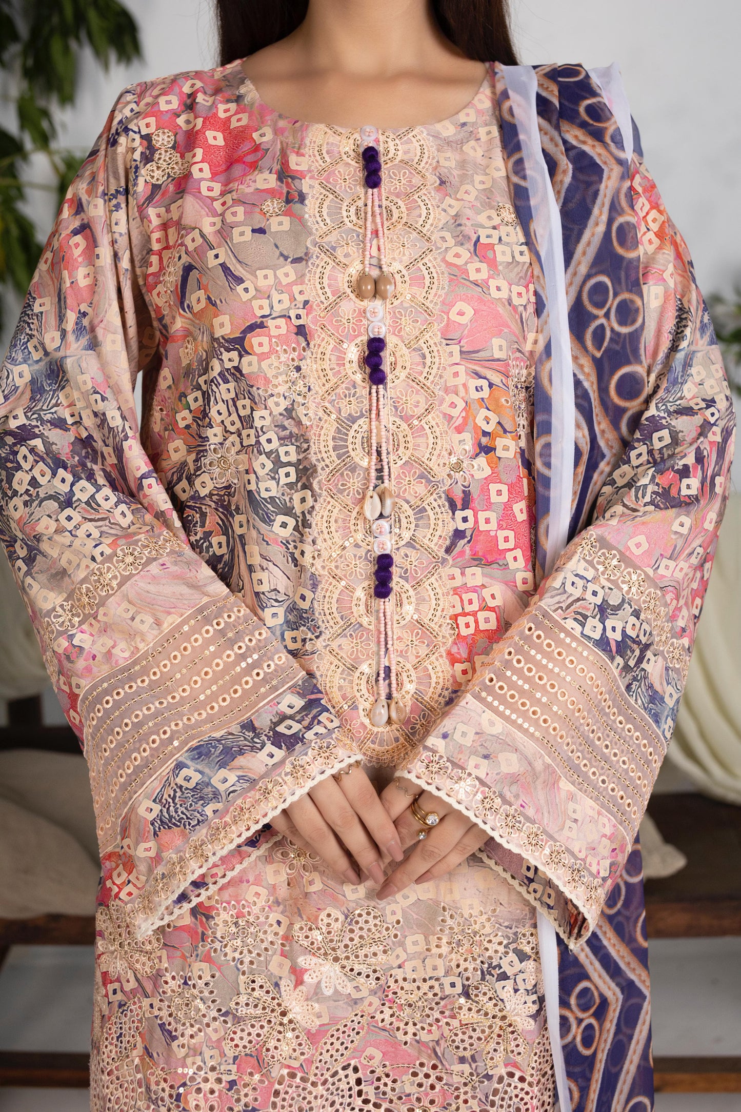 LAWN EMBROIDERED DIGITAL PRINTED HAND MADE 3 PC