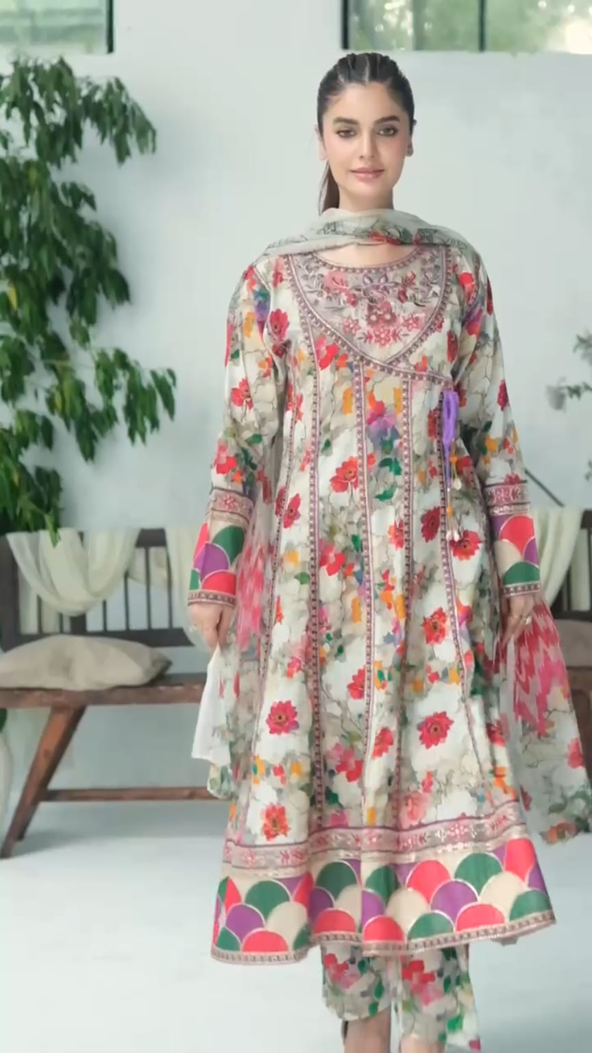 LAWN EMBROIDERED DIGITAL PRINTED HAND MADE FROQ 3 PC